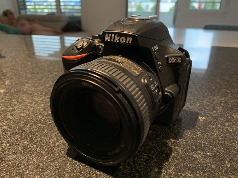 24342 Nikon D5600