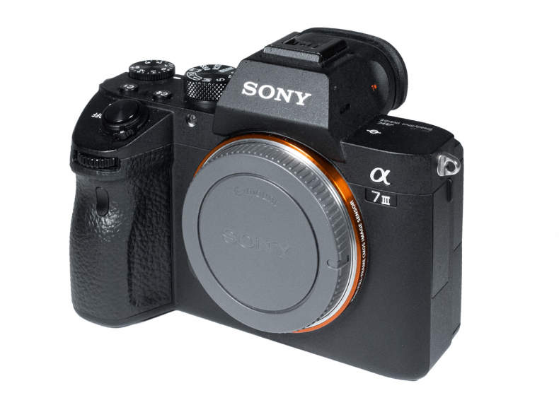 24988 A7 iii mit Objektiv