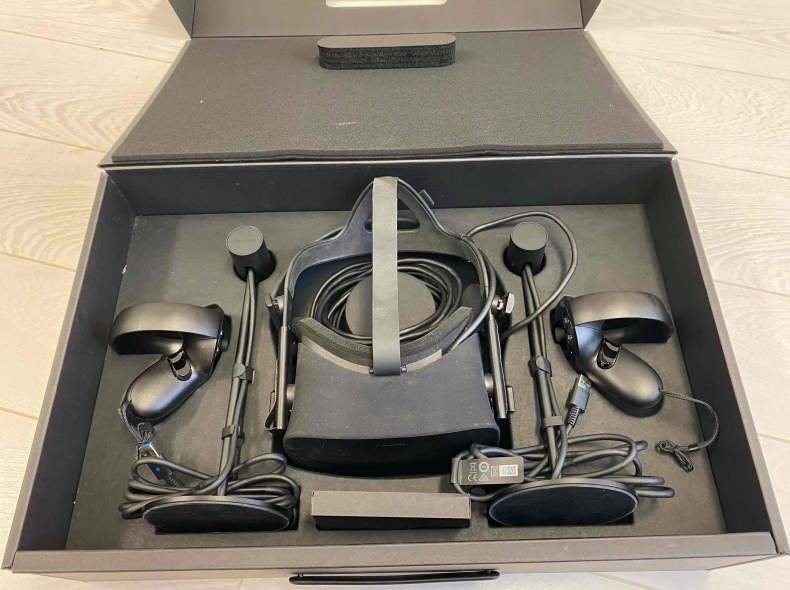 25240 Oculus Rift VR + Oculus Touch