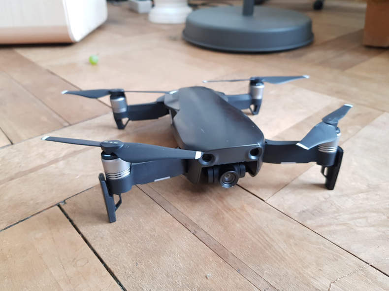 25934 DJI Mavic Air (inkl. 3 Akkus)