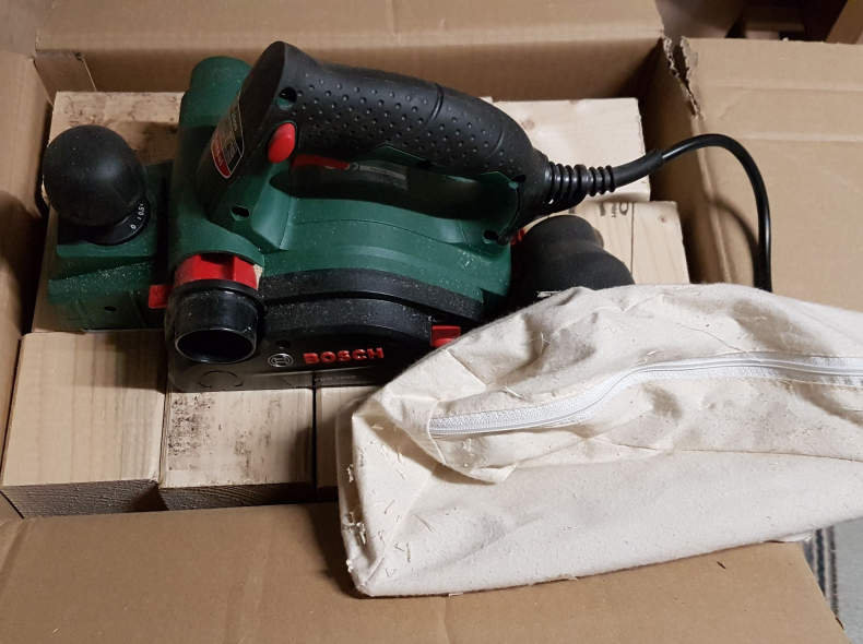 25989 Bosch Hobel mit Staubfangbeutel