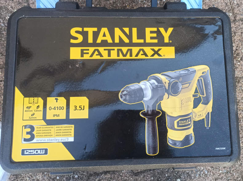 26131 Stanley Borhammer / Meissel