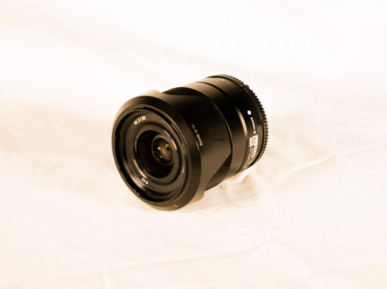 25226 Sony FE Objektiv (f/2, 28mm)