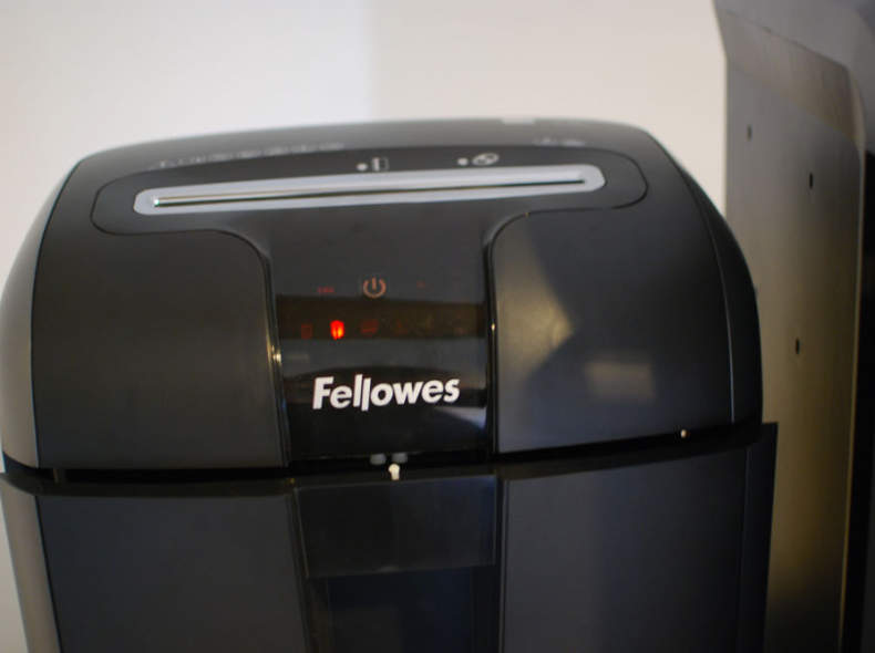 26426 Fellowes Aktenvernichter 73Ci