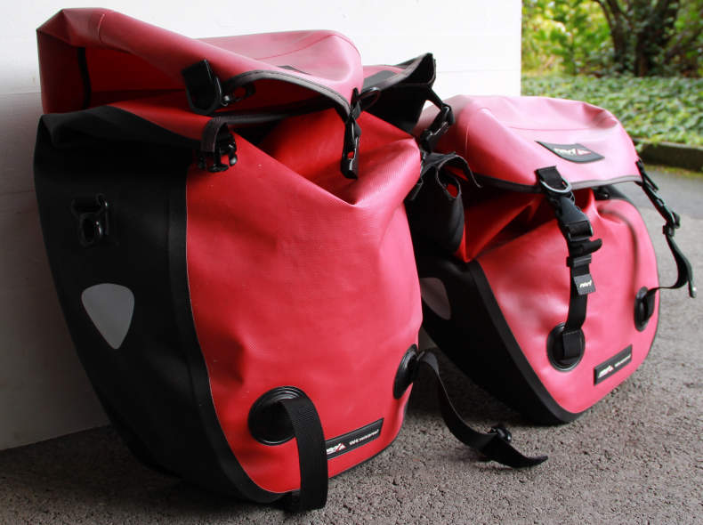 26644 Satteltaschen red cycling products
