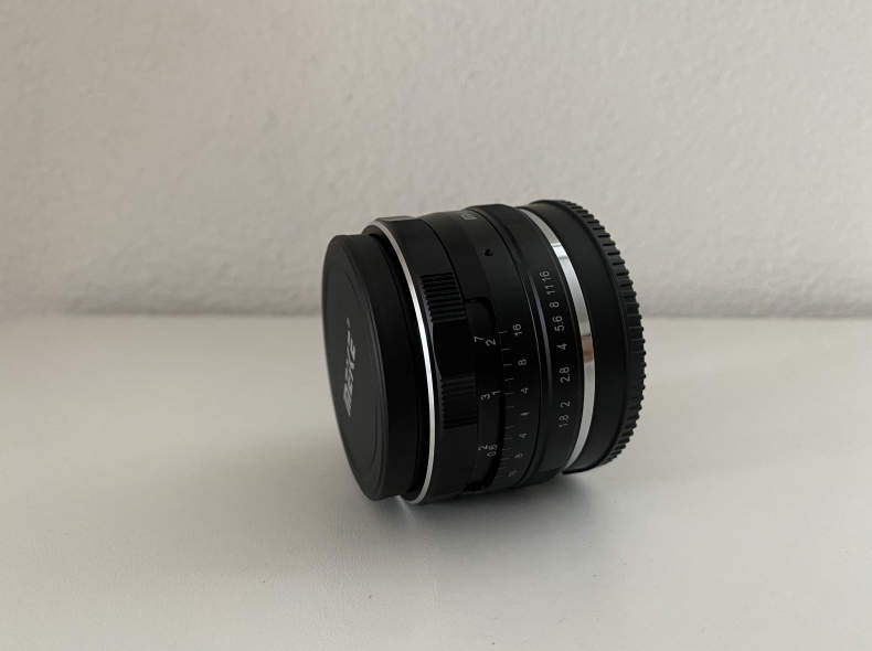 26941 Meike 25mm F1.8
