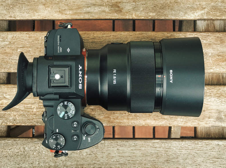 27605 Sony alpha 7iii mit sony sel 85mm