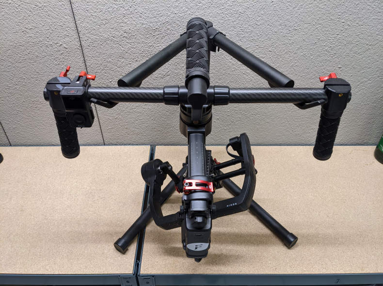 27692 Gimbal mit Thumbcontroller