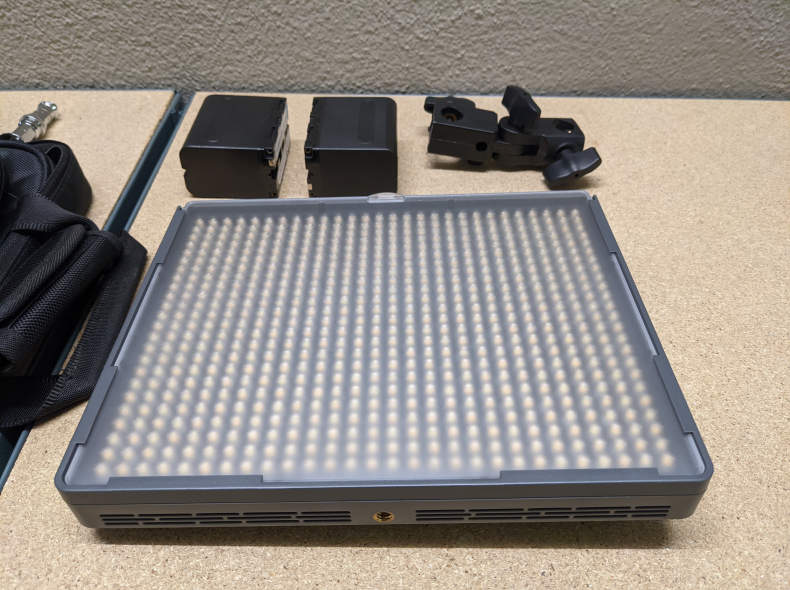 27711 LED-Panel Aputure Amaran 3200-5500k