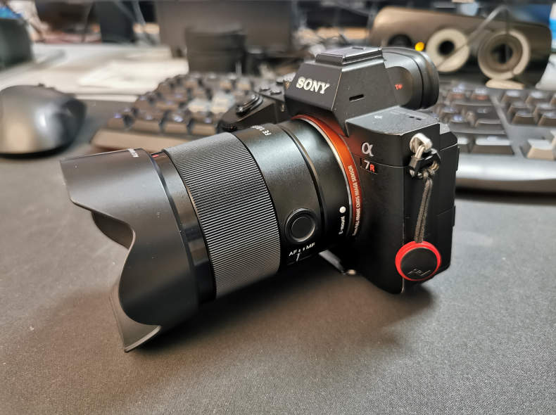 28058 Sony FE 35 mm f/1.8