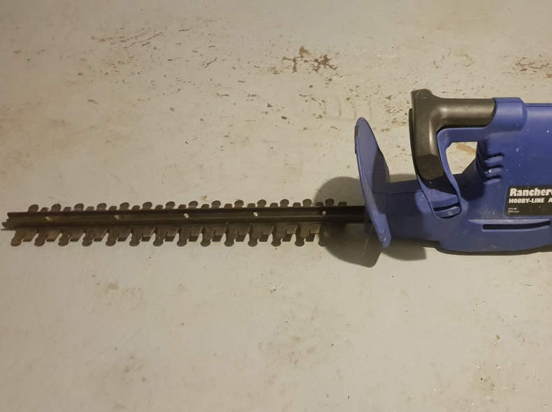 28215 Heckenscheere mit Kabel