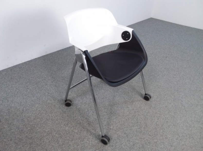 29100 Stuhl auf Rollen für Homeoffice