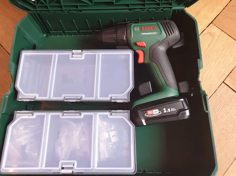 30058 Bosch Universal Drill Bohrmaschine