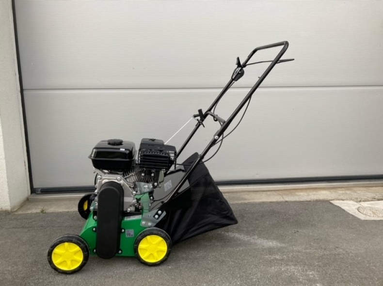 30186 Vertikutierer mit Benzinmotor