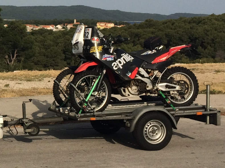 30188 Motorradanhänger für 2 Motorräder