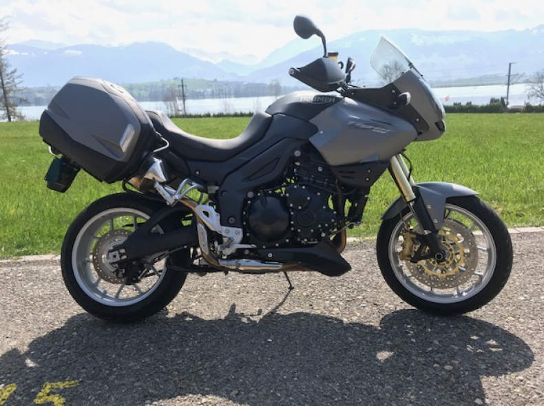 31048 Triumph Tiger 1050 ABS mit 115 PS