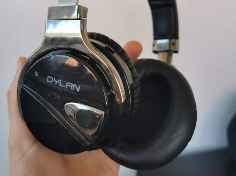 31090 ANC Bluetooth Over-Ear Headphones