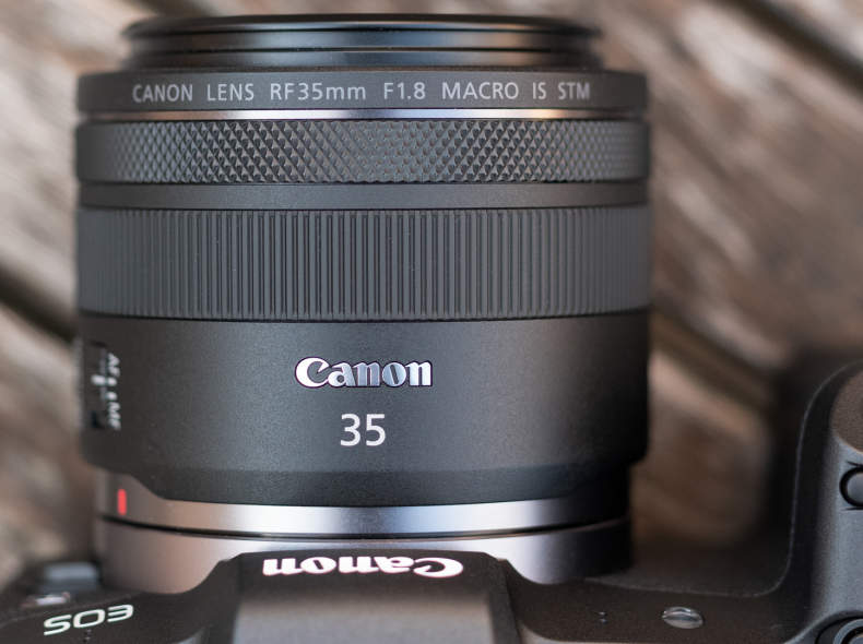 31173 Canon RF 35mm f/1.8 IS Macro STM