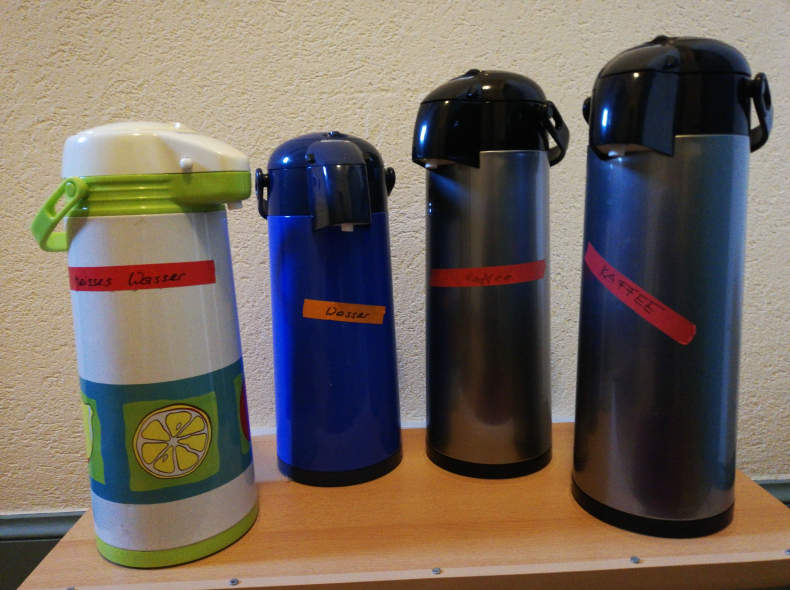 31481 Thermoskannen für Kaffee und Wasser