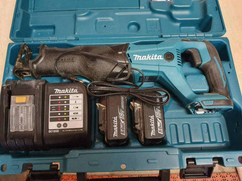 31712 Makita Akku Säbelsäge DJR 186