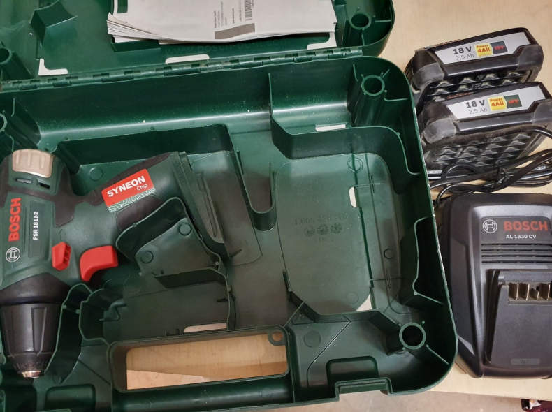 31719 Bosch Akku Schrauber PSR 18 LI-2