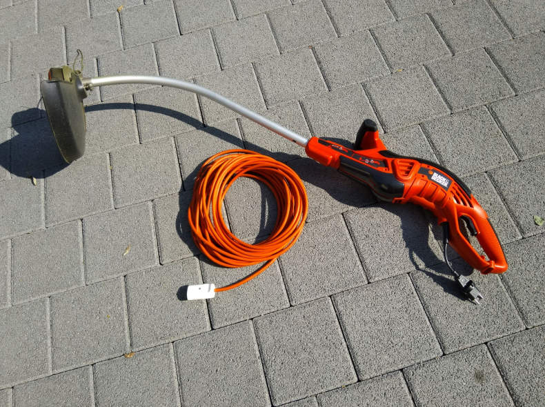 33199 Rasentrimmer mit 18m Kabel