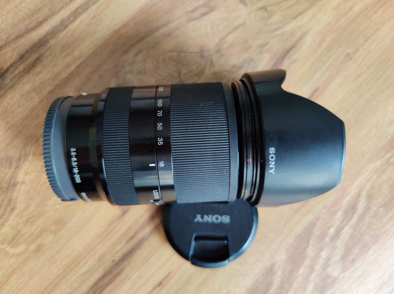 33615 Sony E 18–200mm F3.5–6.3 OSS LE