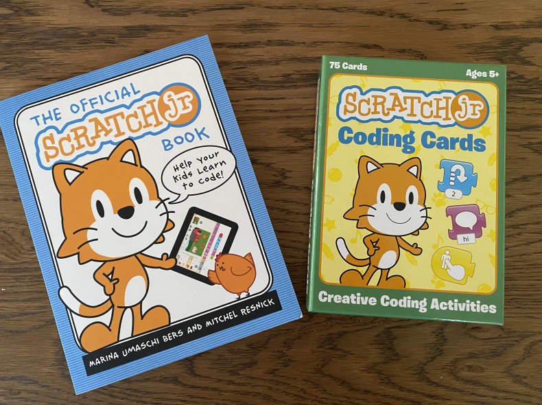 33743 Scratch Jr Buch und Karten